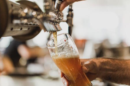 pouring-pint-beer