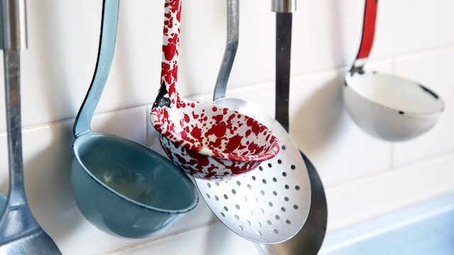 strainer-kitchen-spoons